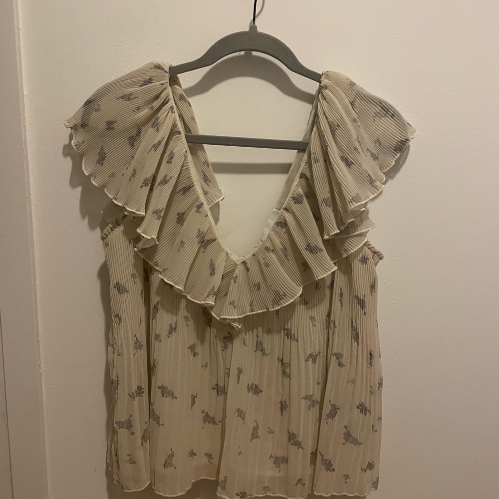 Gianni Floral Pleated Georgette top 38